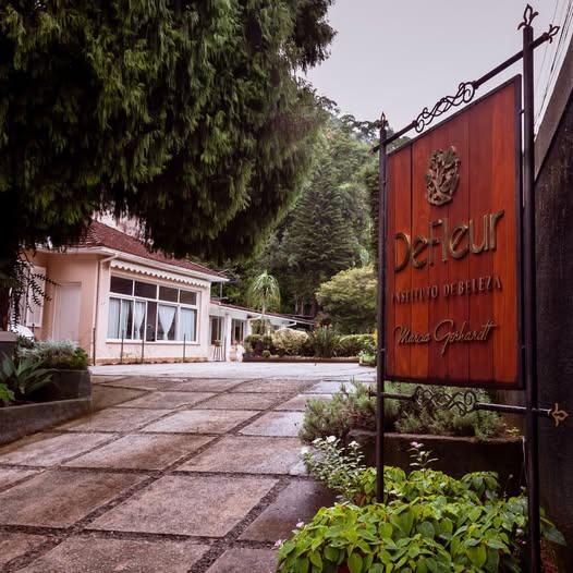 Instituto de Beleza Defleur